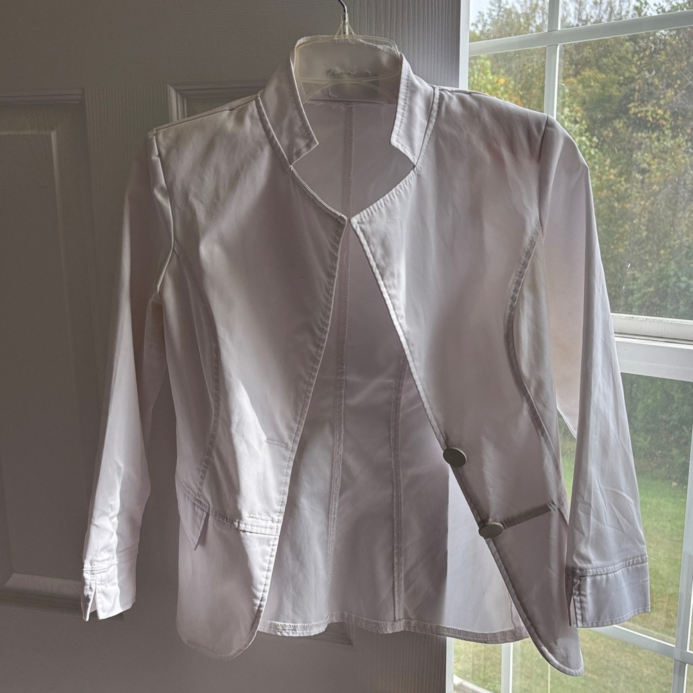 Elegant White Women's Suit Jacket